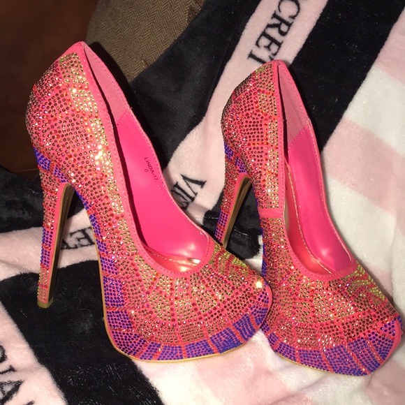 Pumps - Picture 5 of 5